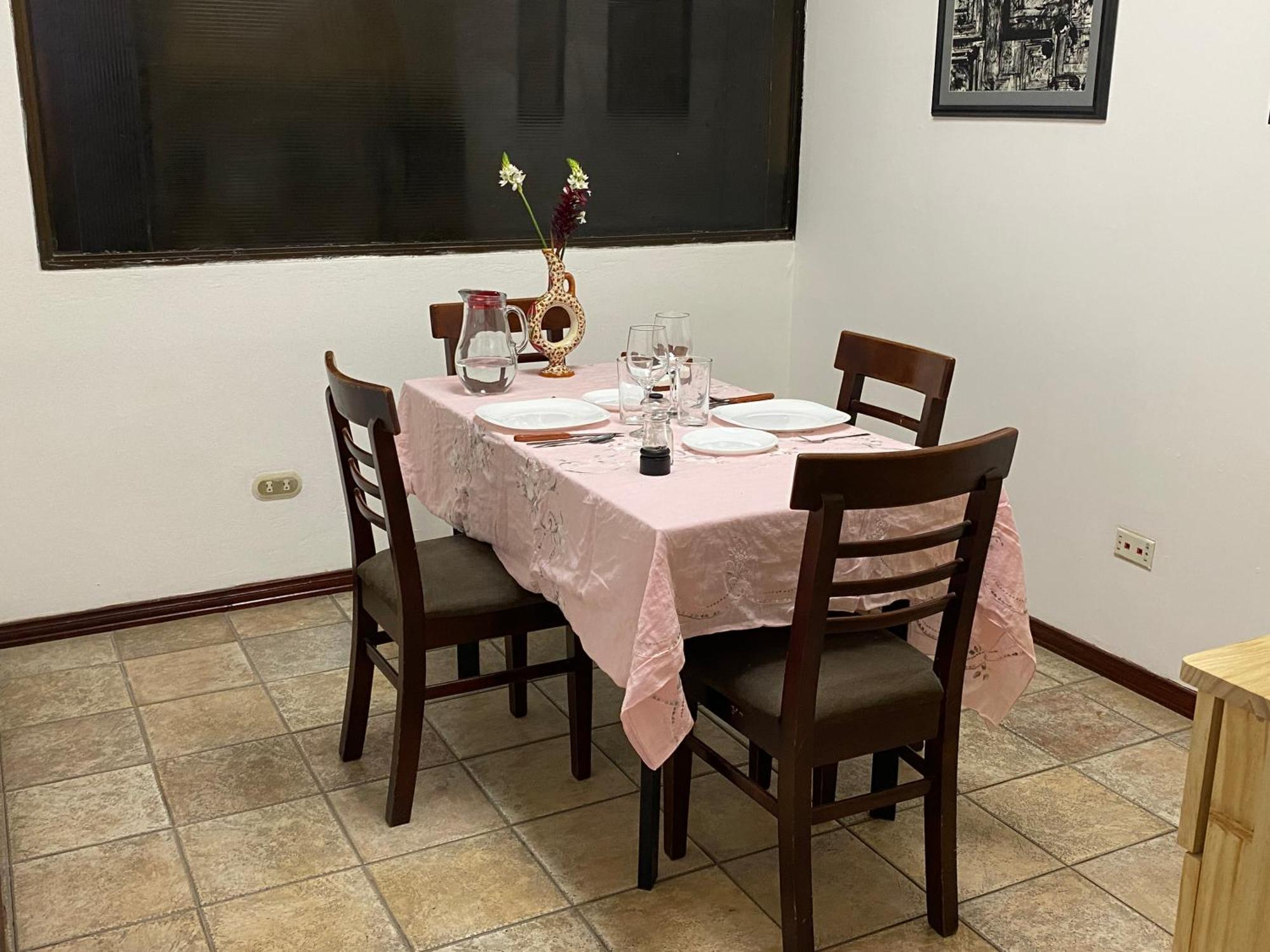 Sofia Apartments In Escalante, San Jose Center Ngoại thất bức ảnh